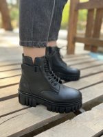 نيمبوت لِورا